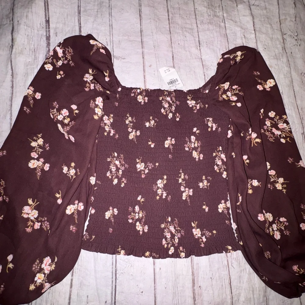 Abercrombie & Fitch dark brown floral print smocked puff sleeve top XS